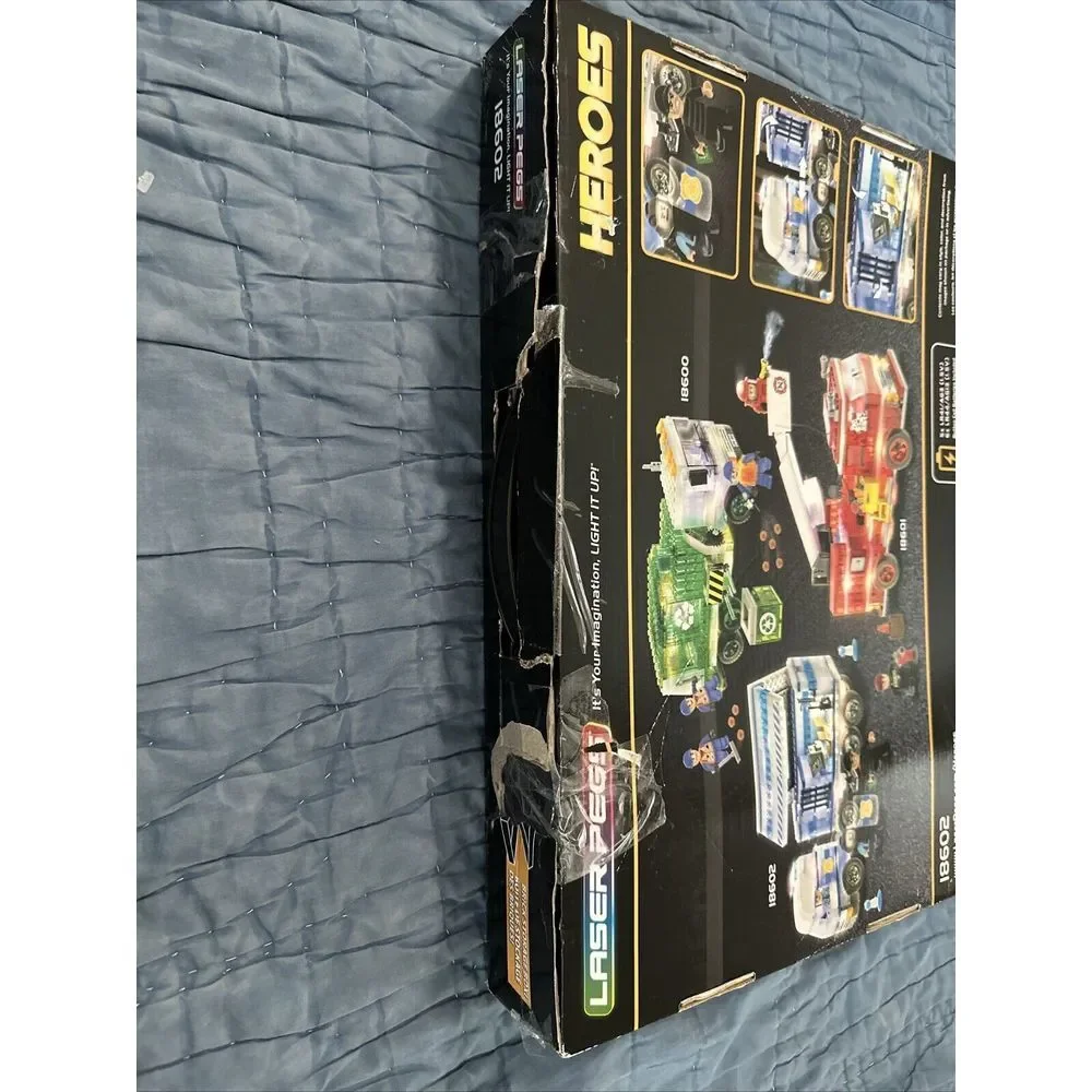 Laser Pegs Heroes Mobile Police Unit 300 pcs 9‎ LED Lights 18602